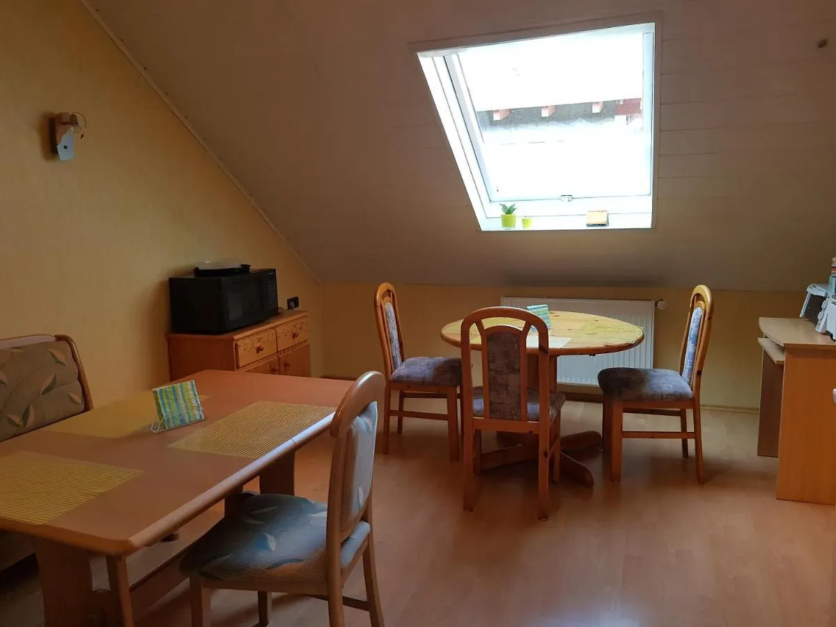 Gaestezimmer Aschenbrenner 巴特罗达克 德国